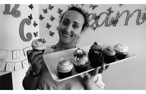 Cupcake hobby turns into edible art