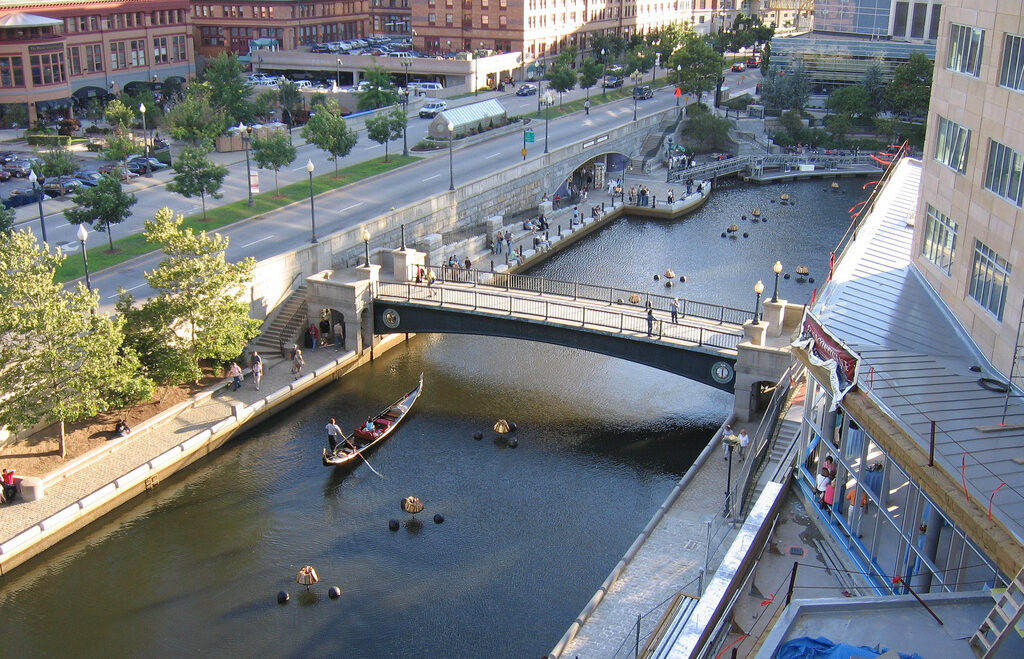 Destinations try to build a brand with culinary tourism