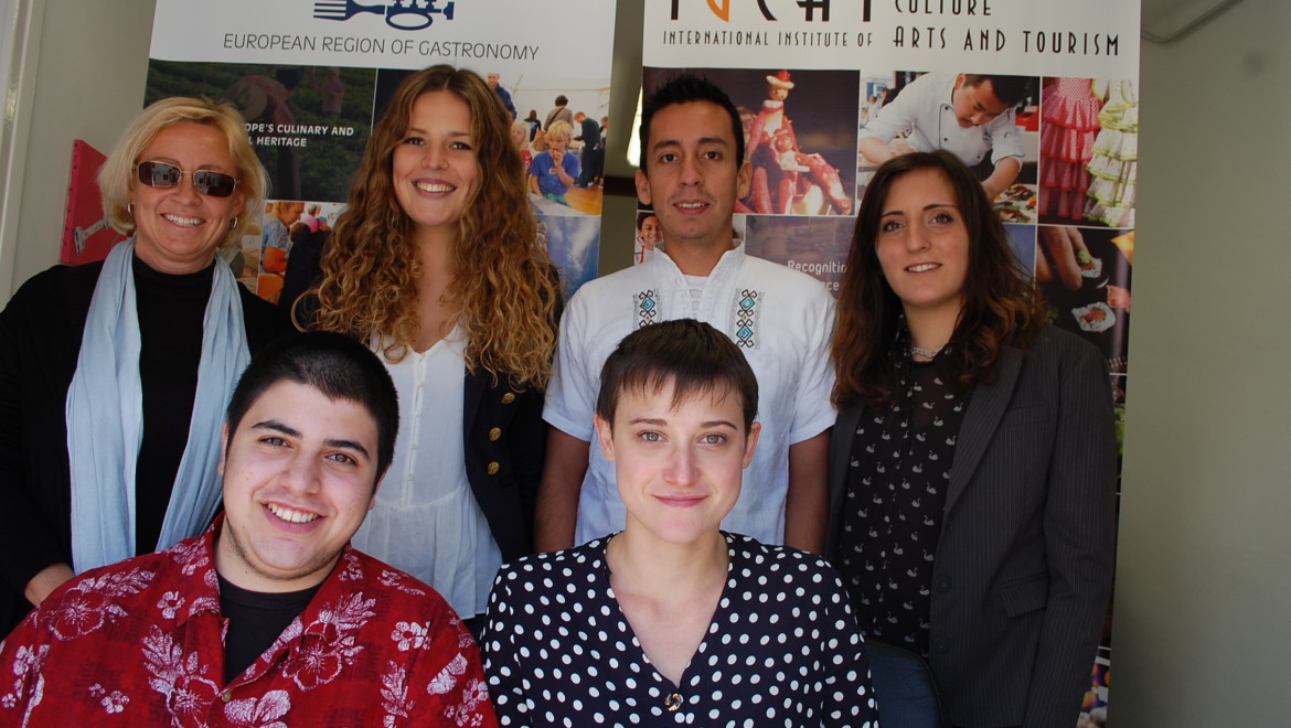 Gain work experience at IGCAT!