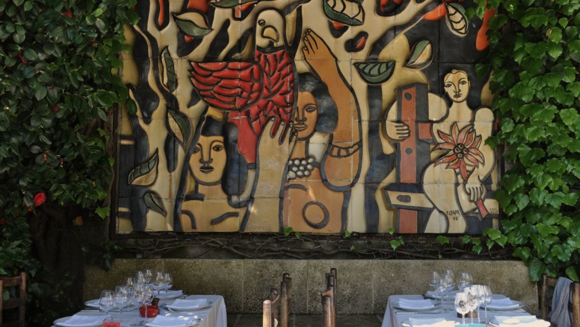 #CHICEATS: Where To Dine With The Best Art In The World