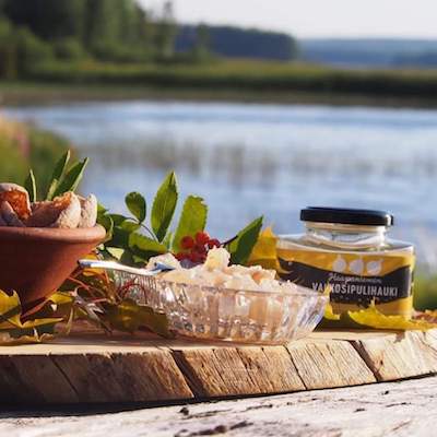 Canned garlic pike_Kuopio_2 Canned garlic pike_Kuopio_2